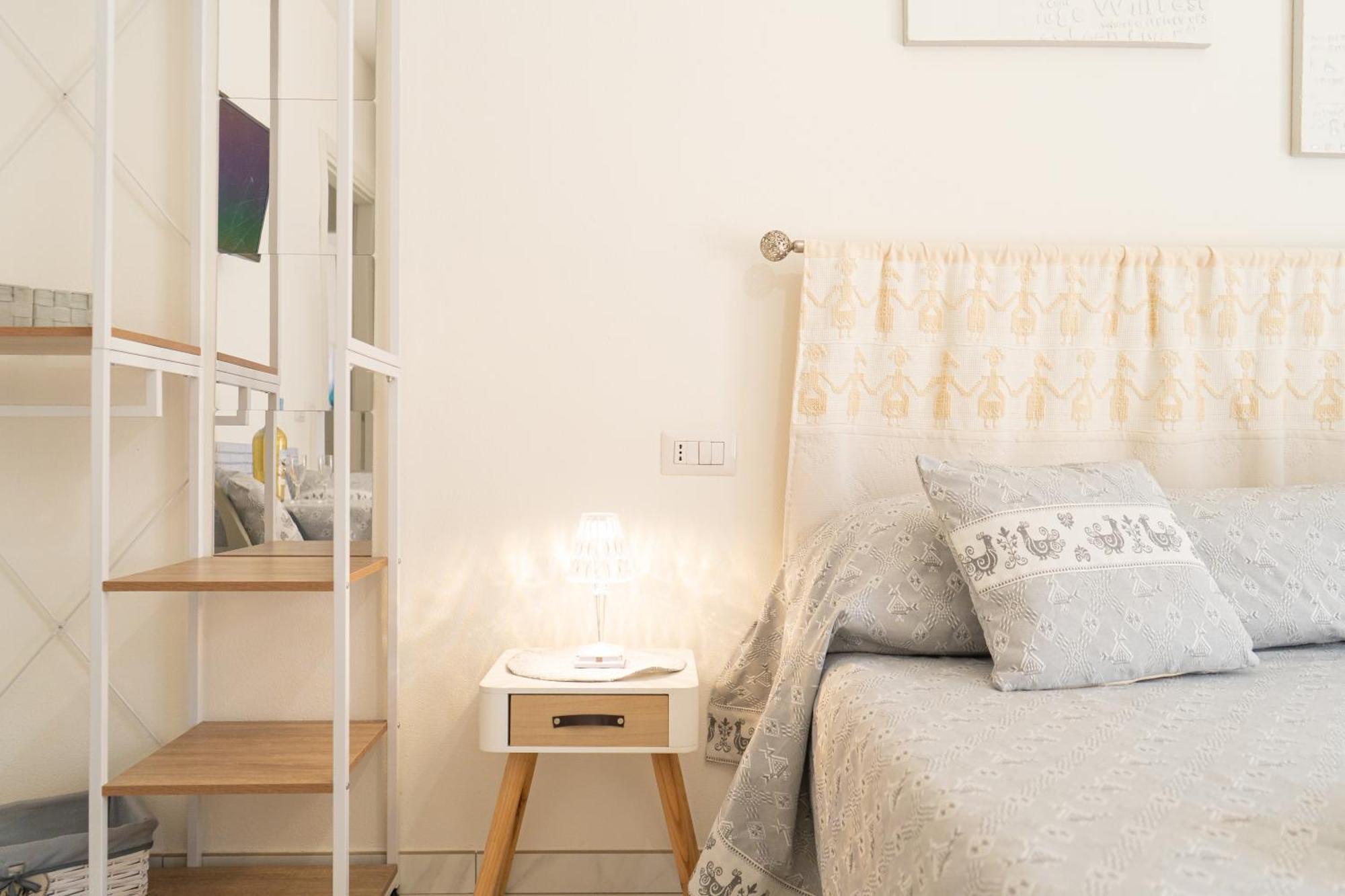 سينيسكولا White Bike Rooms المظهر الخارجي الصورة